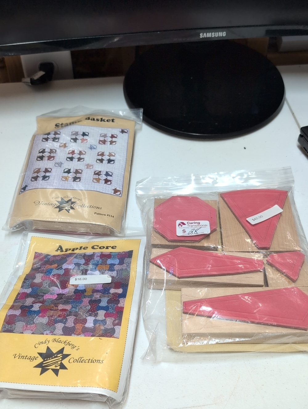 Quilting Template Set/Apple Core & Star Basket Patterns - Pink Templates...(94)
